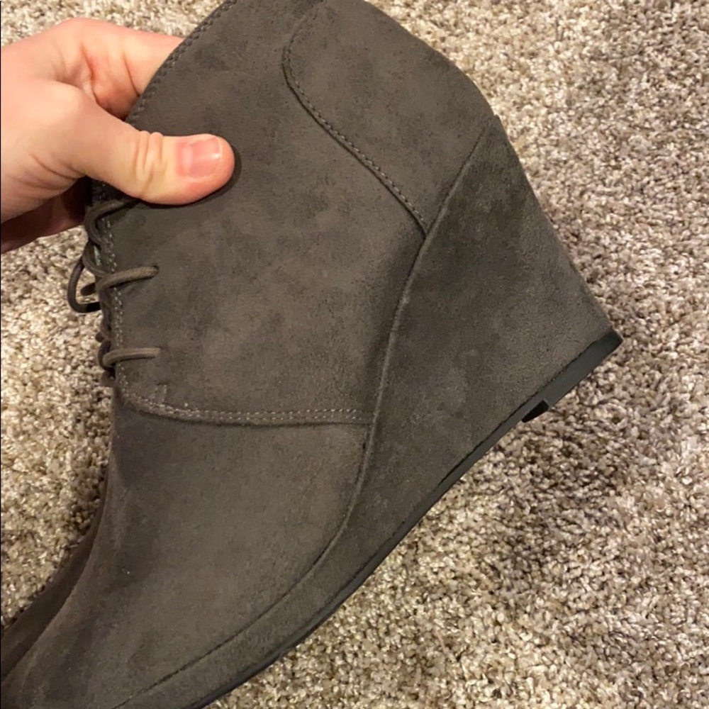 Grey booties - Picture 3 of 4